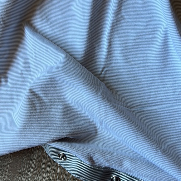 lululemon White & Grey Striped Wrap - Picture 4 of 4